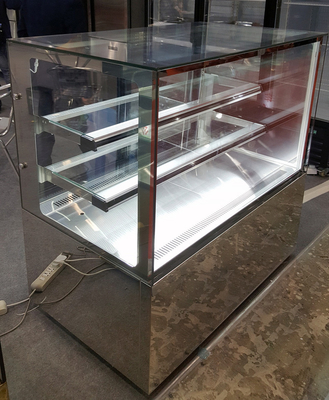 2上部のガラス棚が付いている前部まっすぐなガラス ケーキのショーケース冷却装置