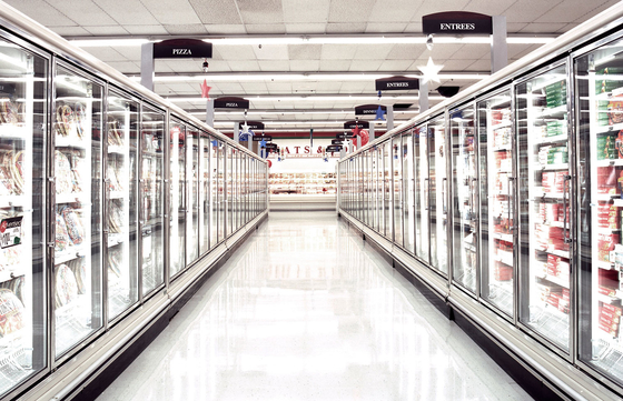 反霧の肉および敏感な食料品のための直立したガラス ドアのフリーザー